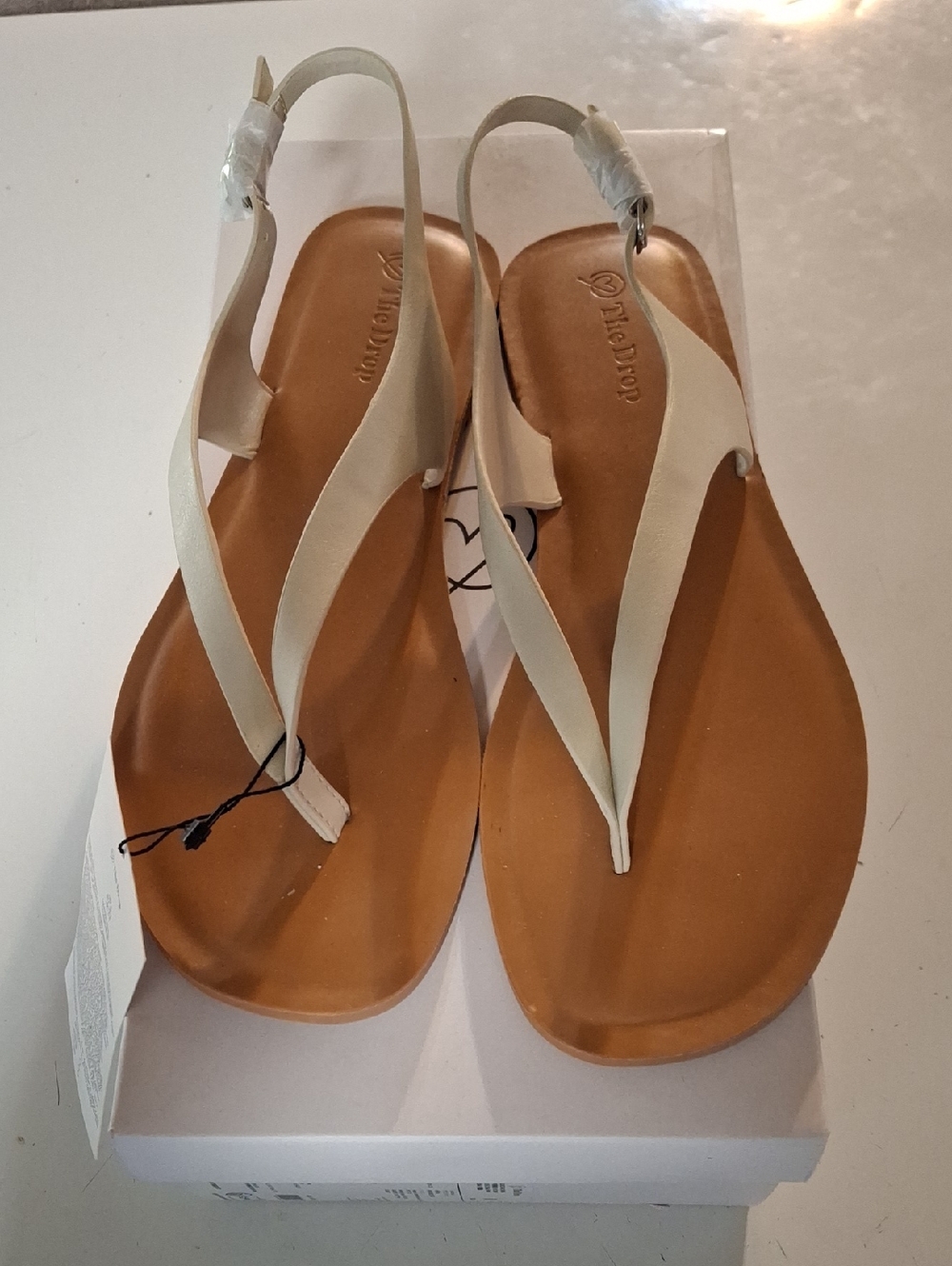 The Drop Women's Cream Slingback Thong Sandals Size 8m